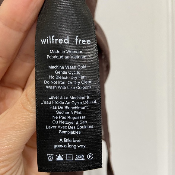 FREE WITH $15+ PURCHASE // Wilfred Free Sheer Bodysuit - Picture 6 of 9